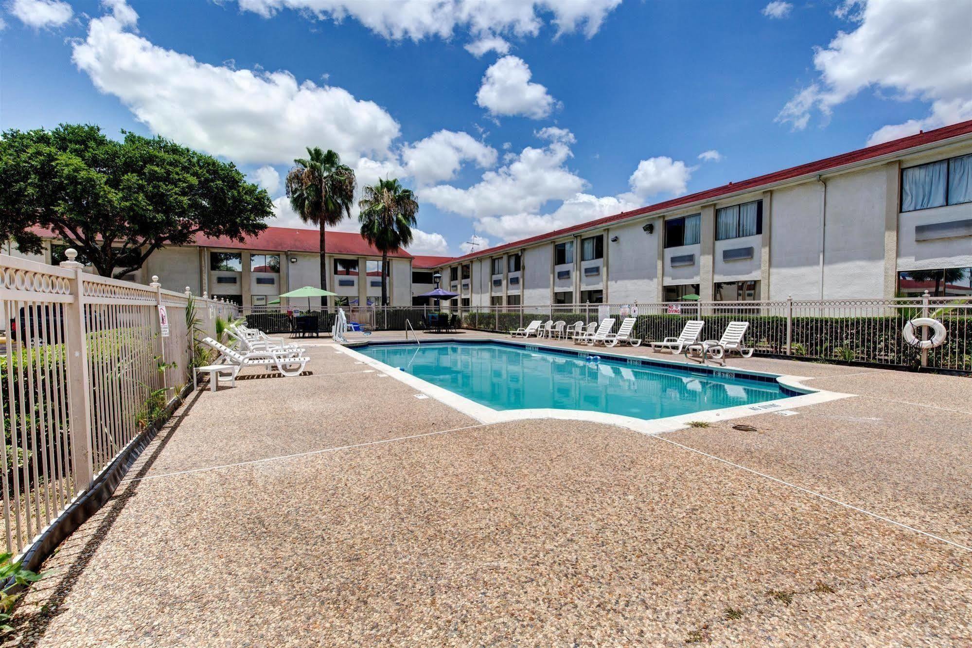 Executive Inn & Suites South Houston Ngoại thất bức ảnh
